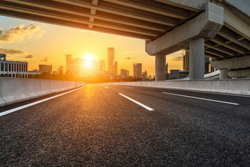 实操教程“微信麻将小程序万能开挂器”其实确实有挂